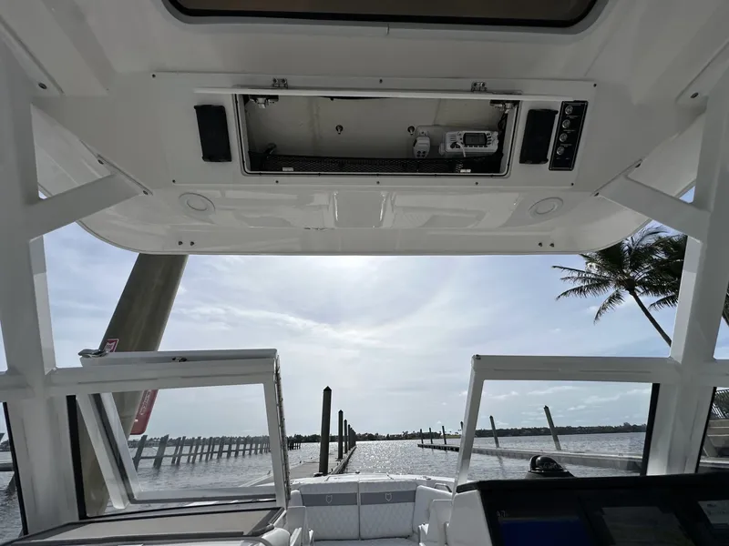 Slide: The Image of Sea Fox 288 Traveler 2025 - 6117889