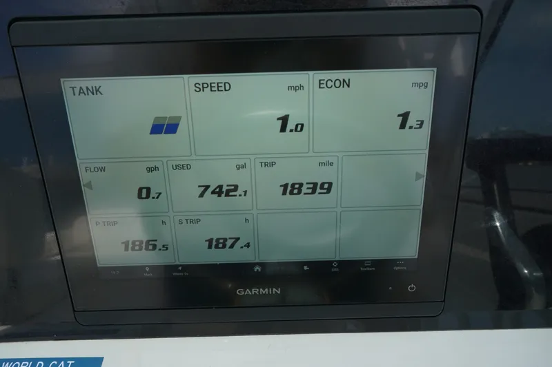 Slide: The Image of 2024 23 World Cat 230 DC Electronics (1) - 6032836