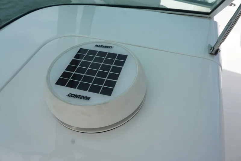 Slide: The Image of 2024 23 World Cat 230 DC Solar Charger - 6032926