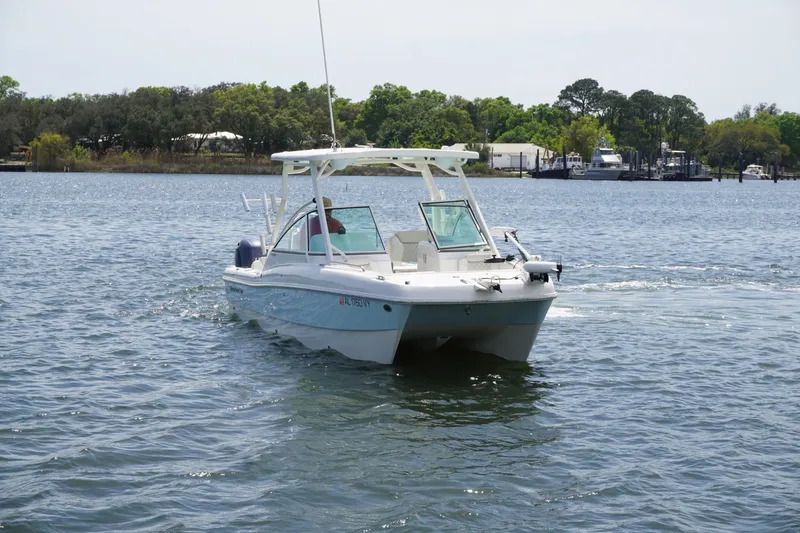 Slide: The Image of 2024 23 World Cat 230 DC Exterior Profile (2) - 6032934