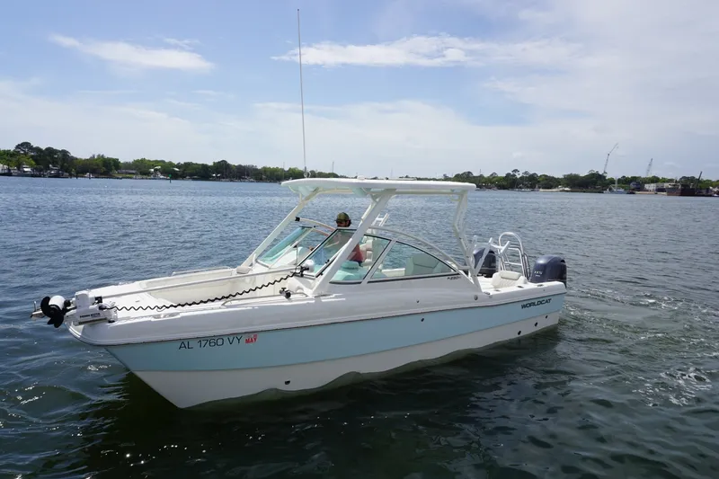 Slide: The Image of 2024 23 World Cat 230 DC Exterior Profile (5) - 6032950