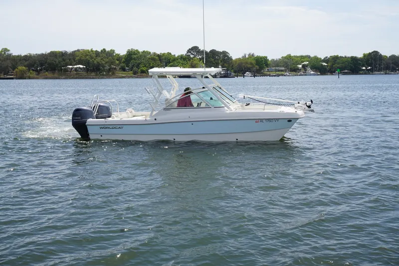 Slide: The Image of 2024 23 World Cat 230 DC Exterior Profile (7) - 6032967