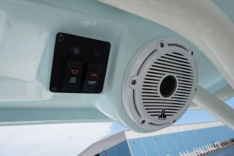 Slide: The Image of 2024 23 World Cat 230 DC JL Audio Speakers (4) - 6032817