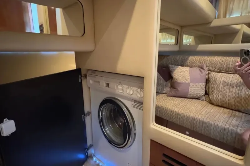 Slide: The Image of Sea Ray 480 Sedan Bridge 2002 - 6032390