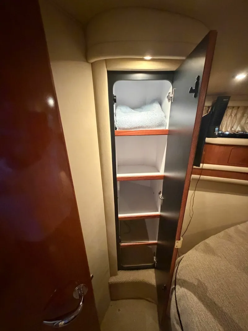 Slide: The Image of Sea Ray 480 Sedan Bridge 2002 - 6032420