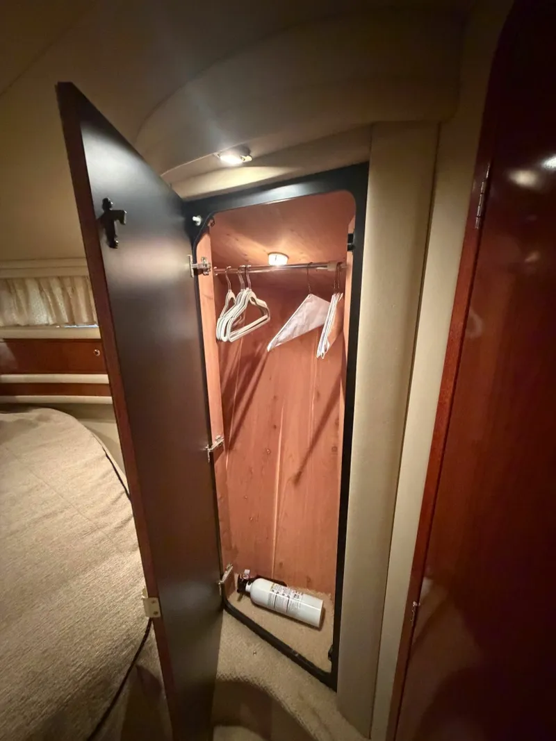 Slide: The Image of Sea Ray 480 Sedan Bridge 2002 - 6032422