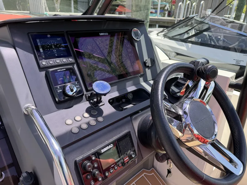 Slide: The Image of Nimbus 26 - Helm Station Electronics 2021 Nimbus 26 Tender 8 - 6033455