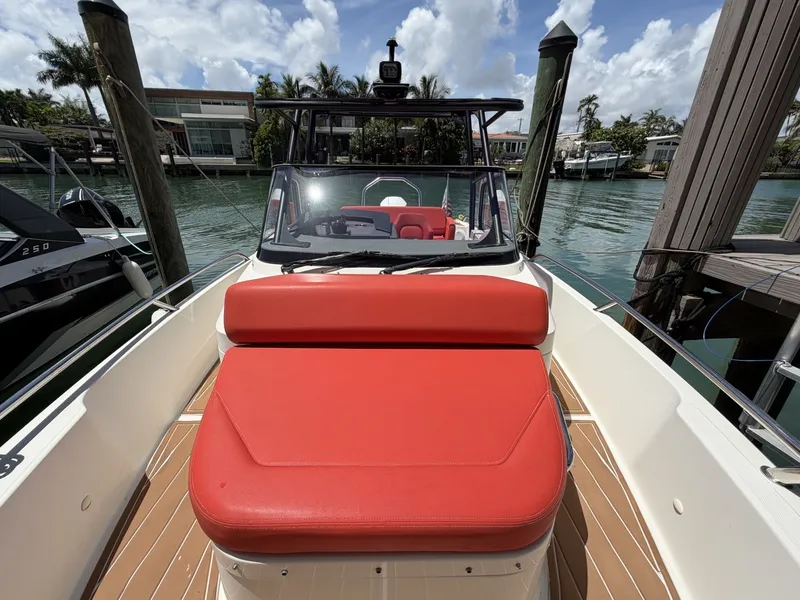 Slide: The Image of Nimbus 26 - Forward Seating 2021 Nimbus 26 Tender 8 - 6033450