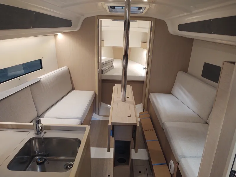 Slide: The Image of Beneteau Oceanis 30.1 2024 - 6033400