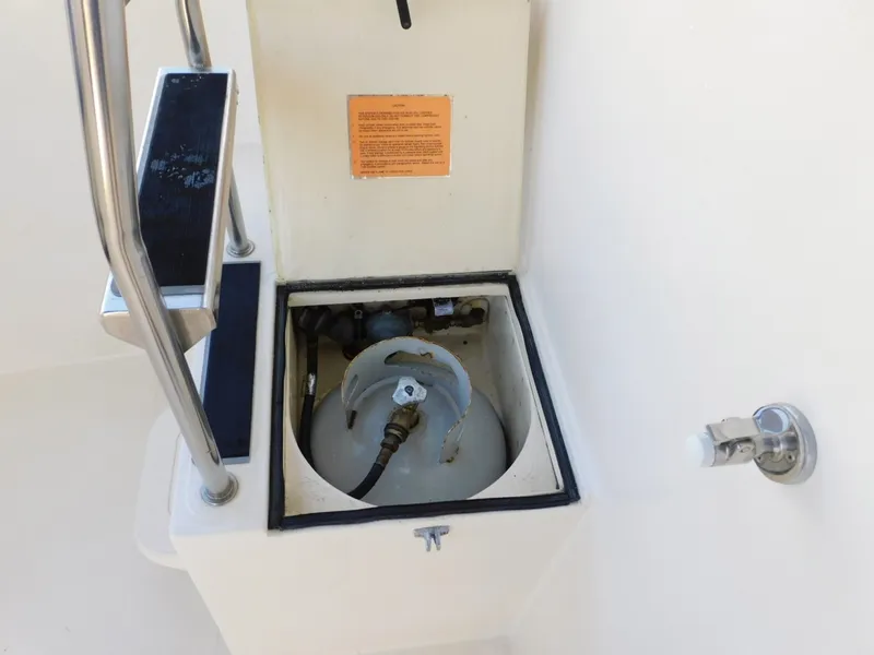 Slide: The Image of Camano Troll 31 2000 - 6033584