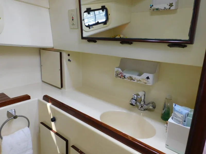 Slide: The Image of Camano Troll 31 2000 - 6033615