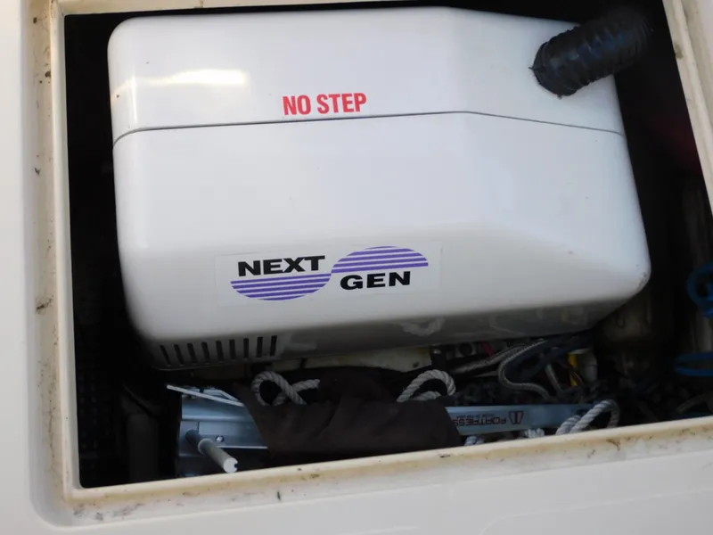 Slide: The Image of Camano Troll 31 2000 - 6033625