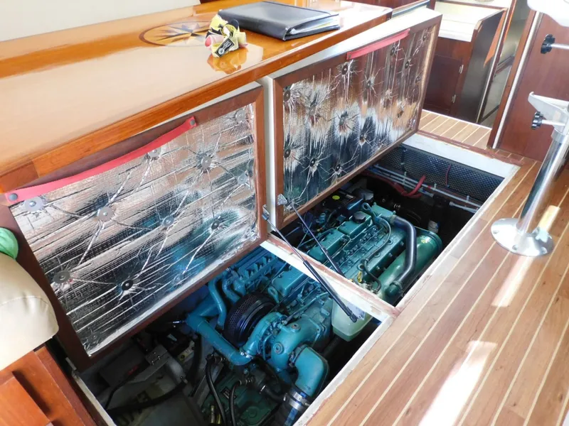 Slide: The Image of Camano Troll 31 2000 - 6033628