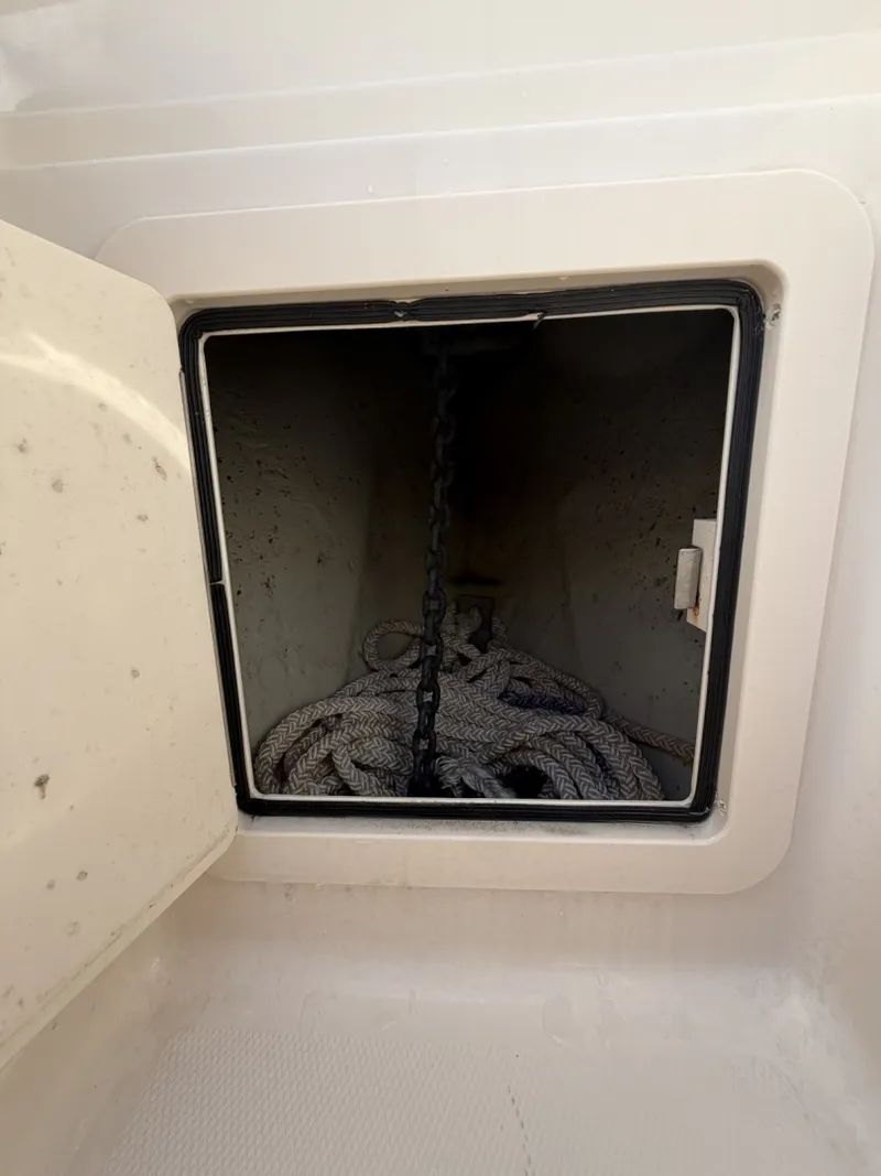 Slide: The Image of Grady-White 30 2019 - 6033649