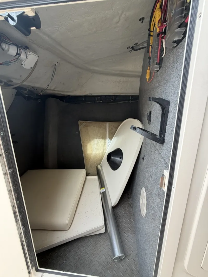 Slide: The Image of Grady-White 30 2019 - 6033654