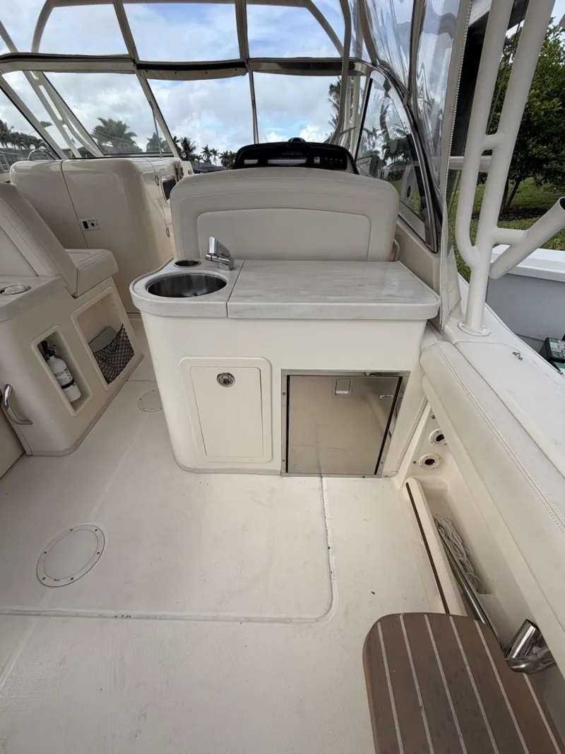 Slide: The Image of Grady-White 30 2019 - 6033710