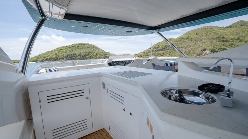 Slide: The Image of Sunseeker 86 Yacht 2017 - 6081919