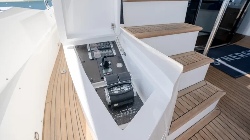 Slide: The Image of Sunseeker 86 Yacht 2017 - 6081824