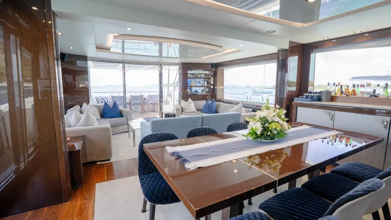 Slide: The Image of Sunseeker 86 Yacht 2017 - 6081829