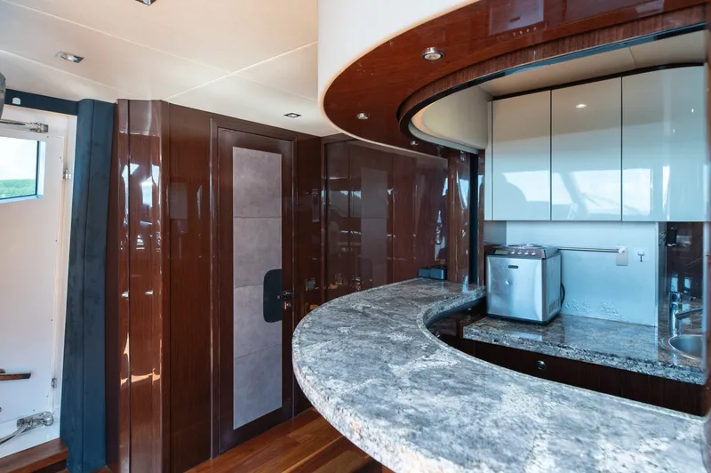 Slide: The Image of Sunseeker 86 Yacht 2017 - 6081833