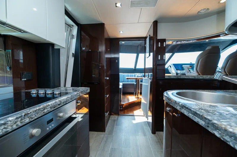Slide: The Image of Sunseeker 86 Yacht 2017 - 6081837