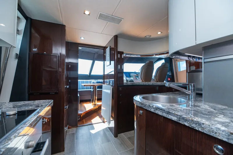Slide: The Image of Sunseeker 86 Yacht 2017 - 6081838