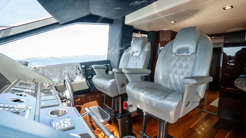 Slide: The Image of Sunseeker 86 Yacht 2017 - 6081839