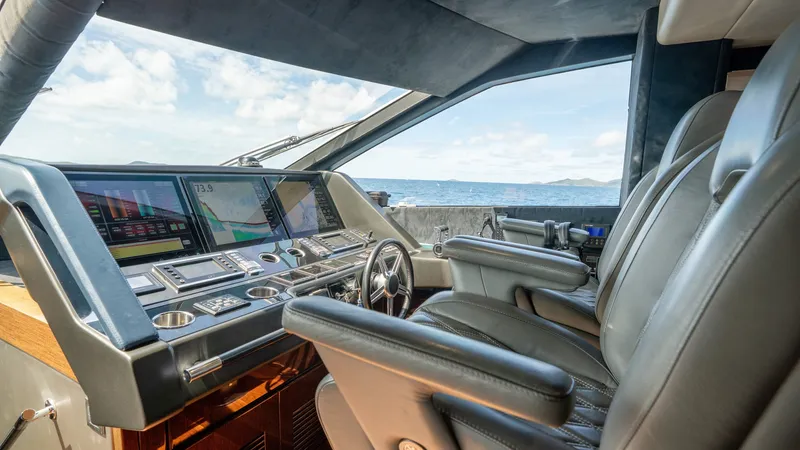 Slide: The Image of Sunseeker 86 Yacht 2017 - 6081840