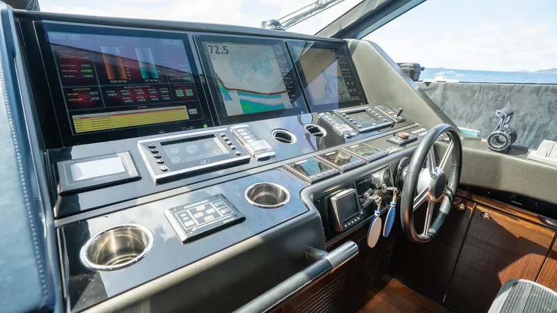Slide: The Image of Sunseeker 86 Yacht 2017 - 6081842