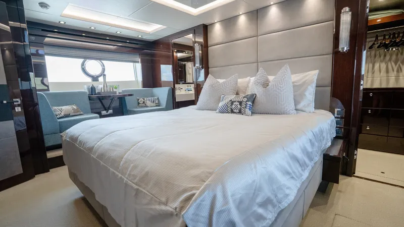 Slide: The Image of Sunseeker 86 Yacht 2017 - 6081851