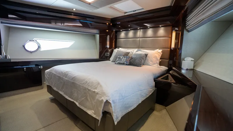 Slide: The Image of Sunseeker 86 Yacht 2017 - 6081860
