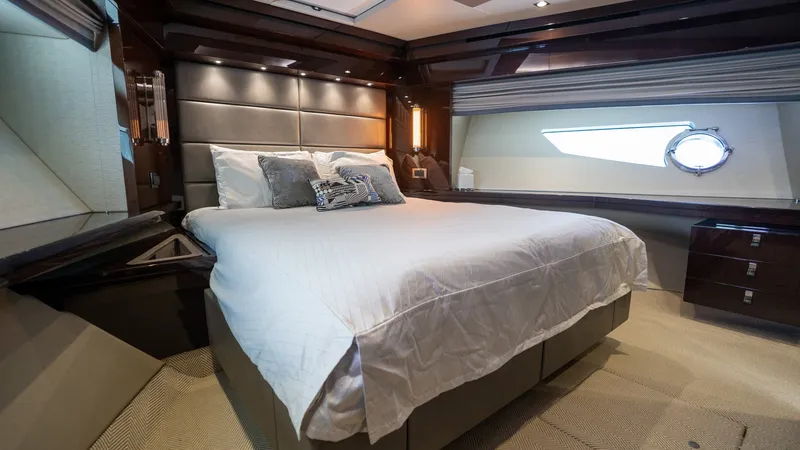 Slide: The Image of Sunseeker 86 Yacht 2017 - 6081861
