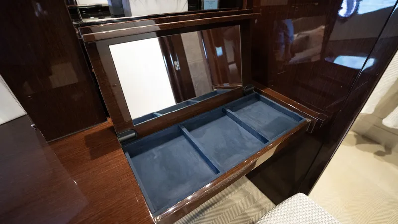Slide: The Image of Sunseeker 86 Yacht 2017 - 6081865