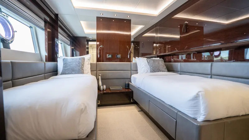 Slide: The Image of Sunseeker 86 Yacht 2017 - 6081877