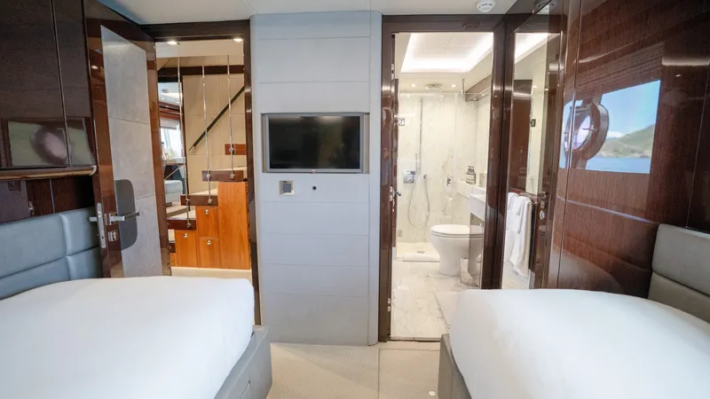 Slide: The Image of Sunseeker 86 Yacht 2017 - 6081878