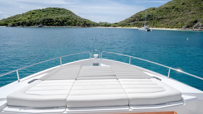 Slide: The Image of Sunseeker 86 Yacht 2017 - 6081884