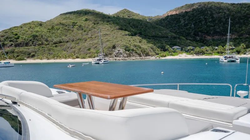 Slide: The Image of Sunseeker 86 Yacht 2017 - 6081887