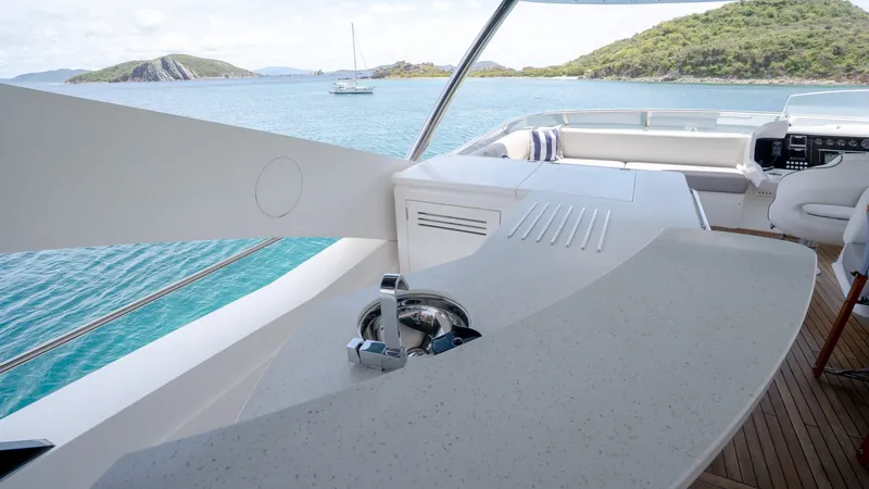 Slide: The Image of Sunseeker 86 Yacht 2017 - 6081913