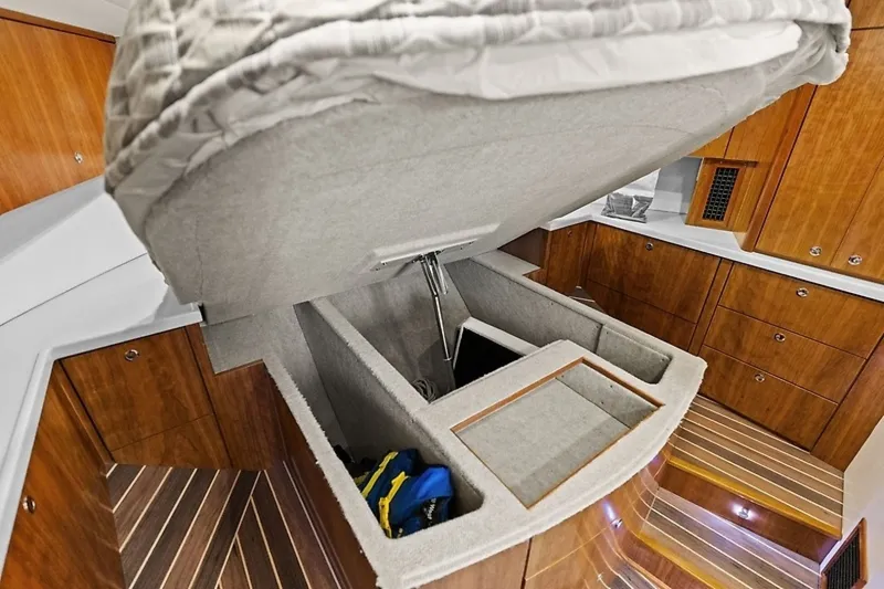 Slide: The Image of 0005634109 - 6034246