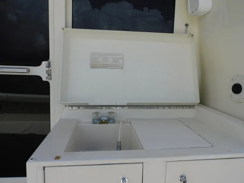 Slide: The Image of Sea Ray 460 Convertible 1987 - 6034429