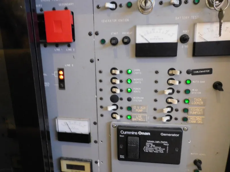 Slide: The Image of Sea Ray 460 Convertible 1987 - 6034465