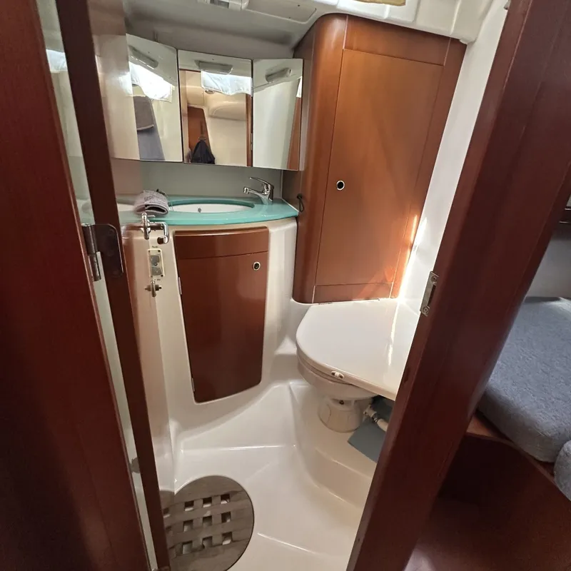 Slide: The Image of Beneteau 523 2006 - 6034592