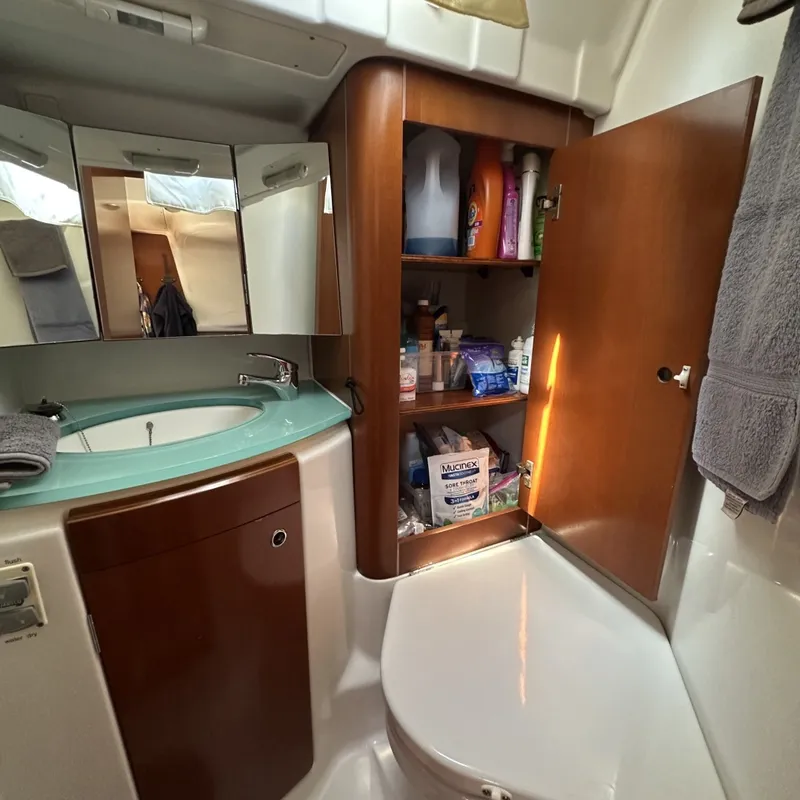 Slide: The Image of Beneteau 523 2006 - 6034593