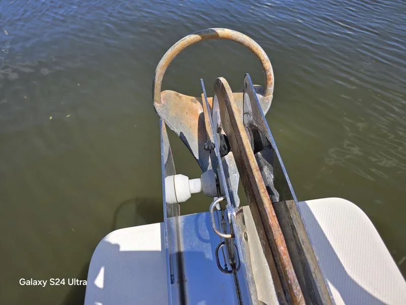 Slide: The Image of Sol Mate Anchor - 6037456