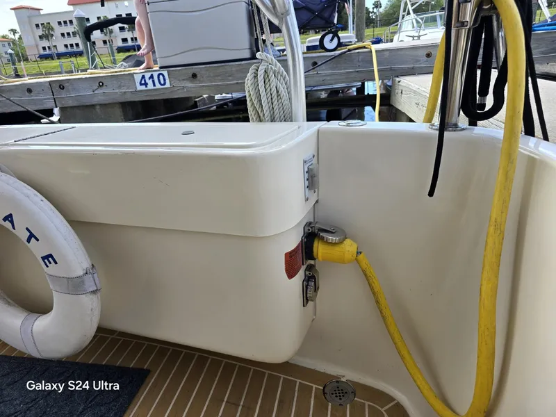 Slide: The Image of Sol Mate Shore Power - 6037383