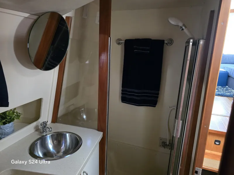 Slide: The Image of Bathroom Shower6 - 6037789