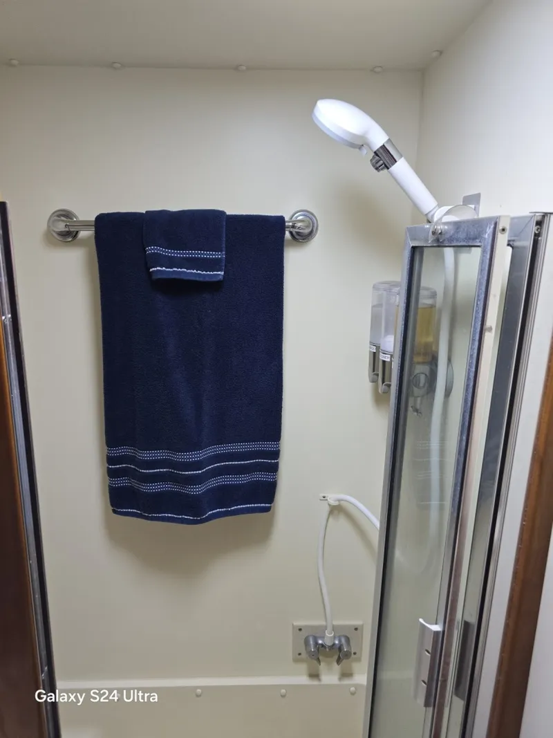 Slide: The Image of Bathroom Shower 2 - 6037791