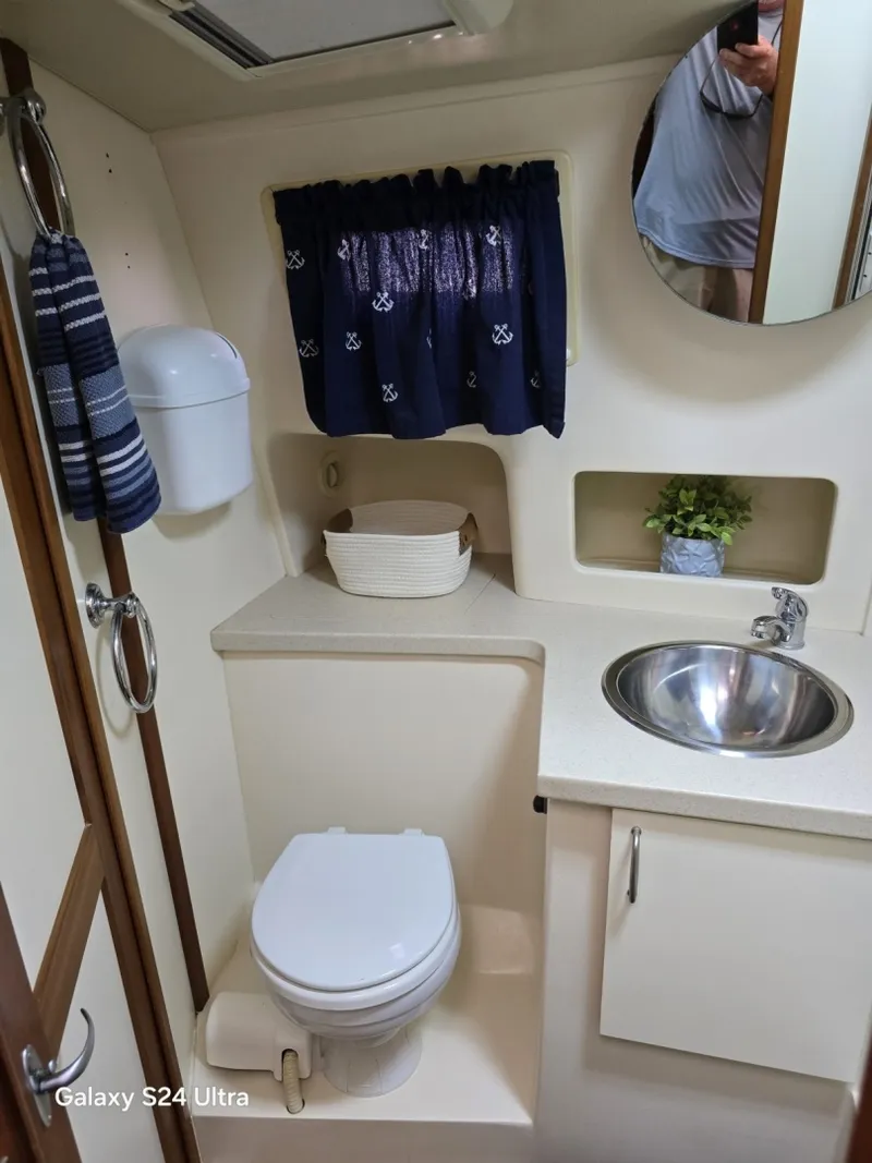 Slide: The Image of Bathroom 2 - 6037793