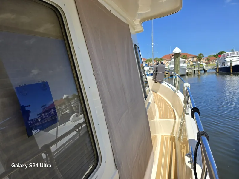 Slide: The Image of Sol Mate Pilot Screen Door - 6037430