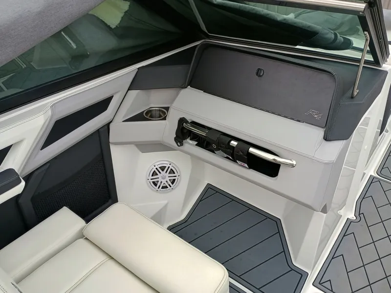 Slide: The Image of Cobalt R4 2022 - 6035036